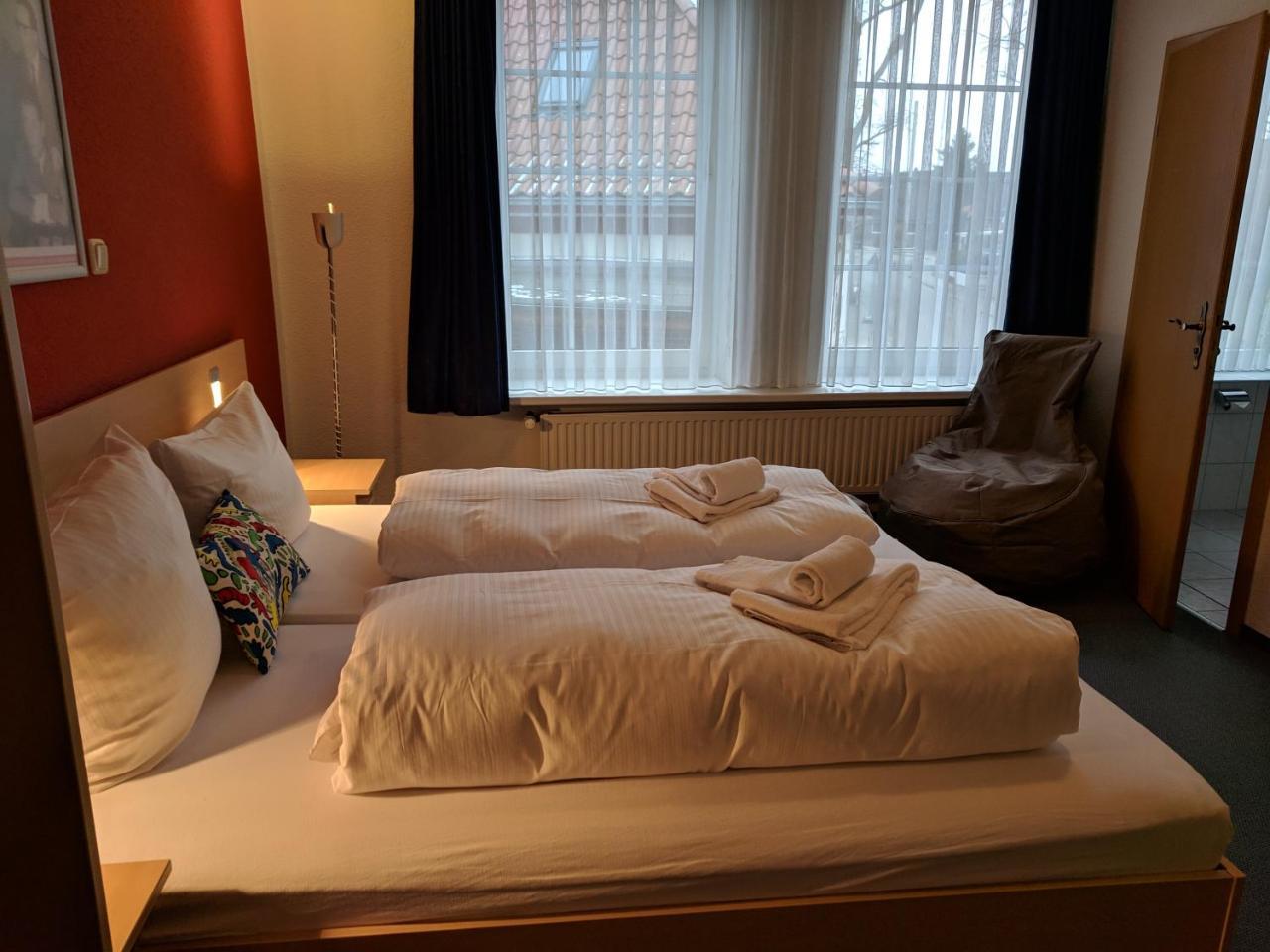 Aprotos Lueneburger Hof Hotell Munster im Heidekreis Exteriör bild